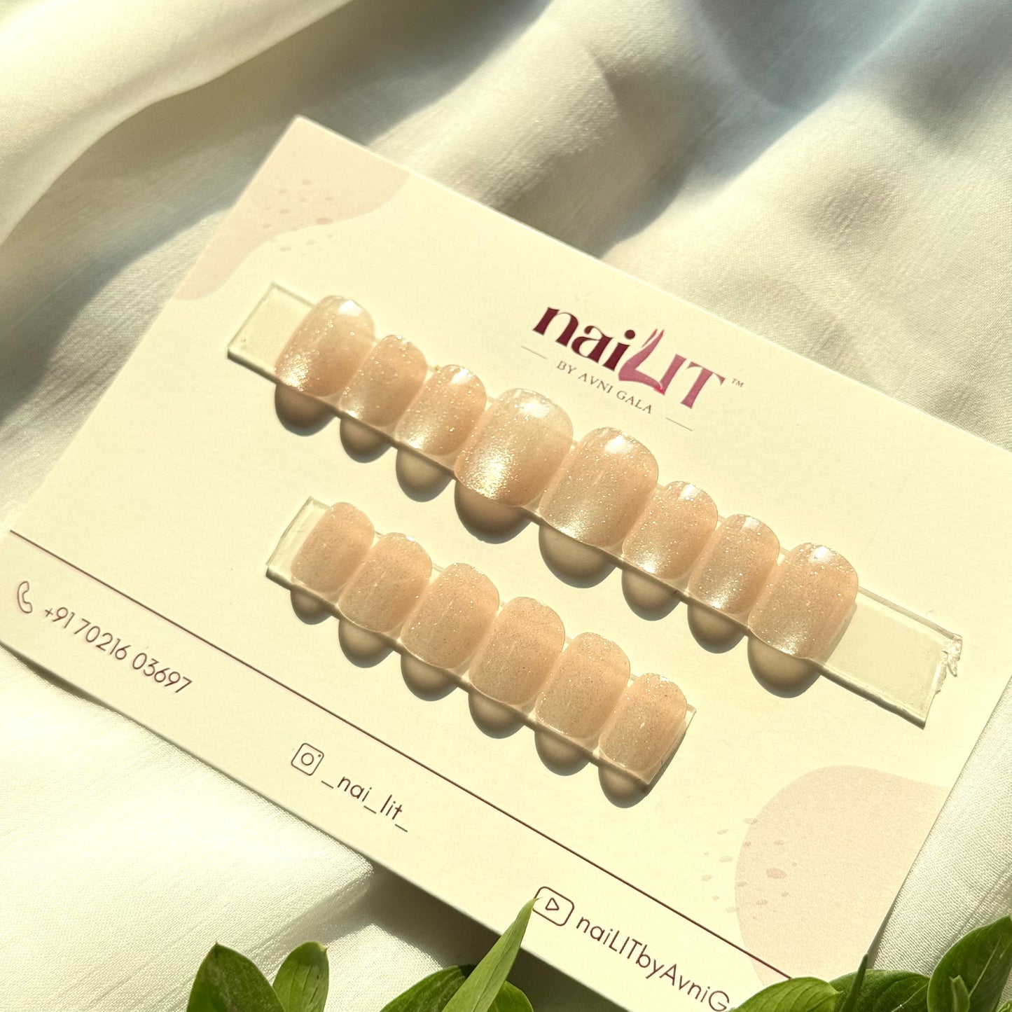 Petal Tint Cateye (NL02)